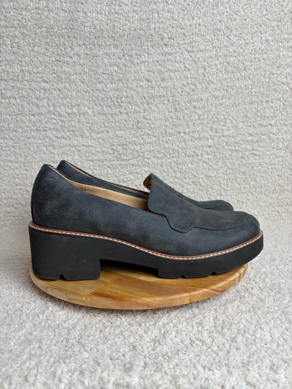 Naturalizer Cabaret Slip On Lug Sole Loafers Womens Size 10M in Blue Grey